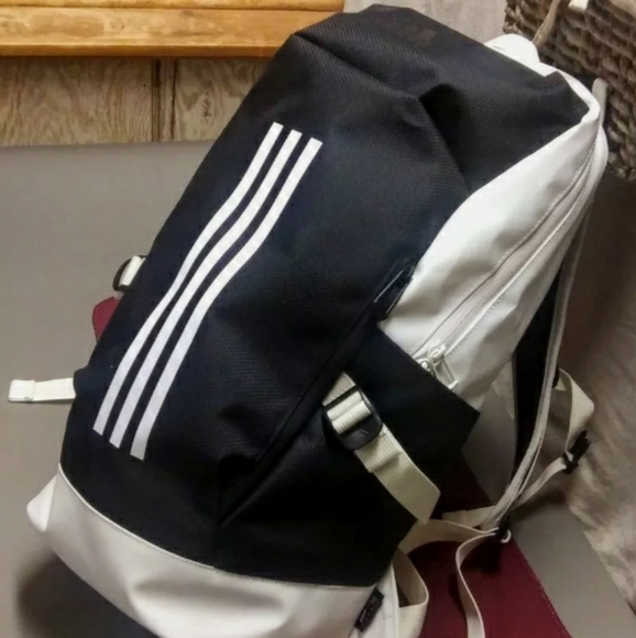 Adidas 20L BackPack (Grey/Black) - Picture 11 of 11